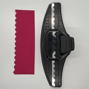 Stampin Up! - Scallop border punch